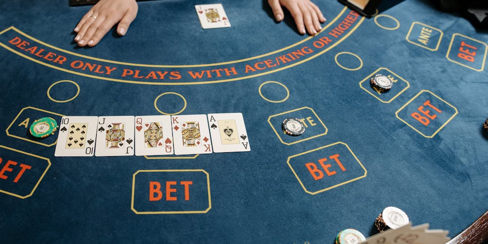 Thomo69 Bacarat Khám Phá Thế Giới Đầy Hấp Dẫn Của Trò Chơi Bài