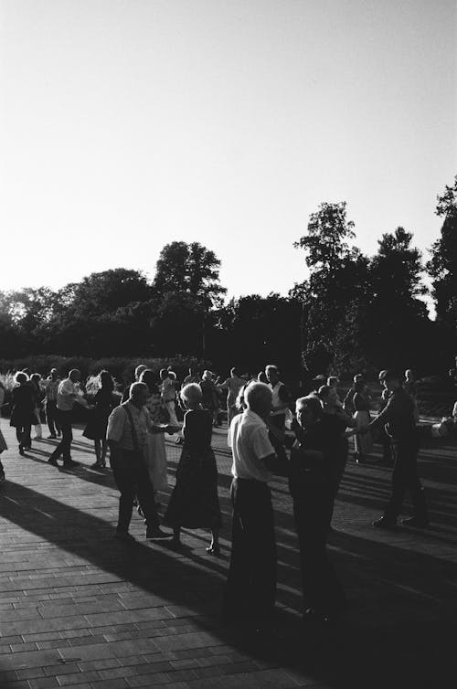 Free Grayscale Photo of People Dancing Stock Photo