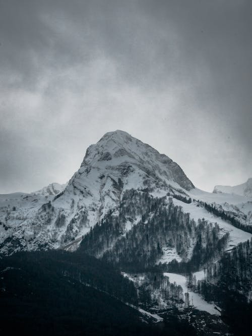 Fotografia Di Snow Capped Mountain