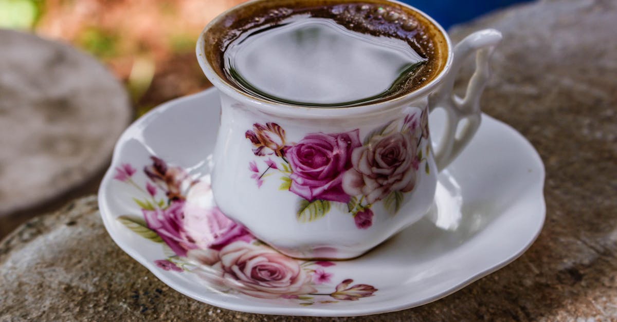 How to make a hot caramel macchiato at home without an espresso machine
