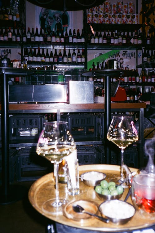 Бесплатное стоковое фото с алкоголь, бар, бутылки