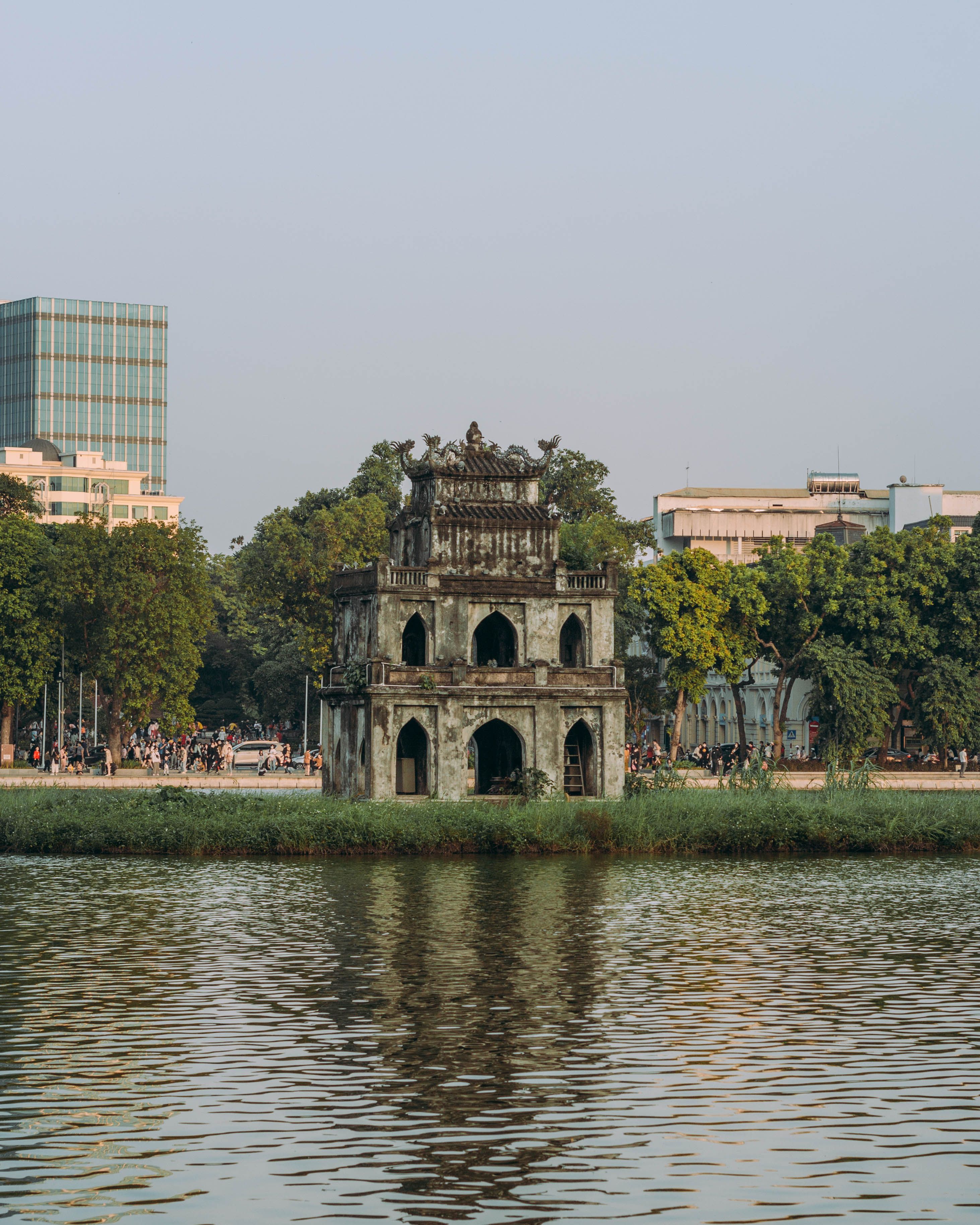 ATTRACTIONS AND SIGHTS visual data 7