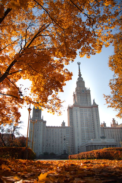 Бесплатное стоковое фото с Архитектурный, вертикальный выстрел, Московский государственный университет