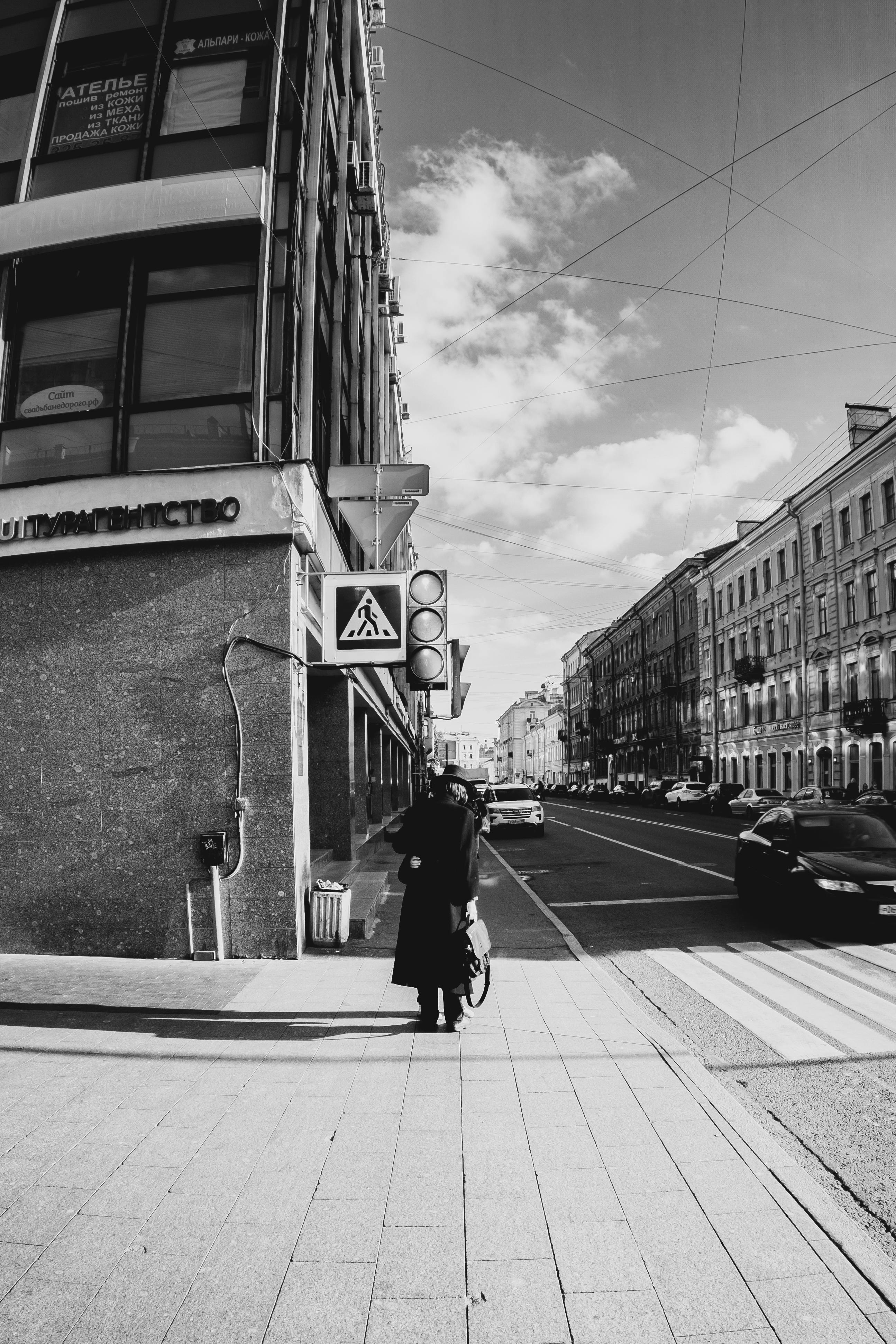 Grayscale Photo of Black and White Arc De Triomphe Street Sign · Free ...