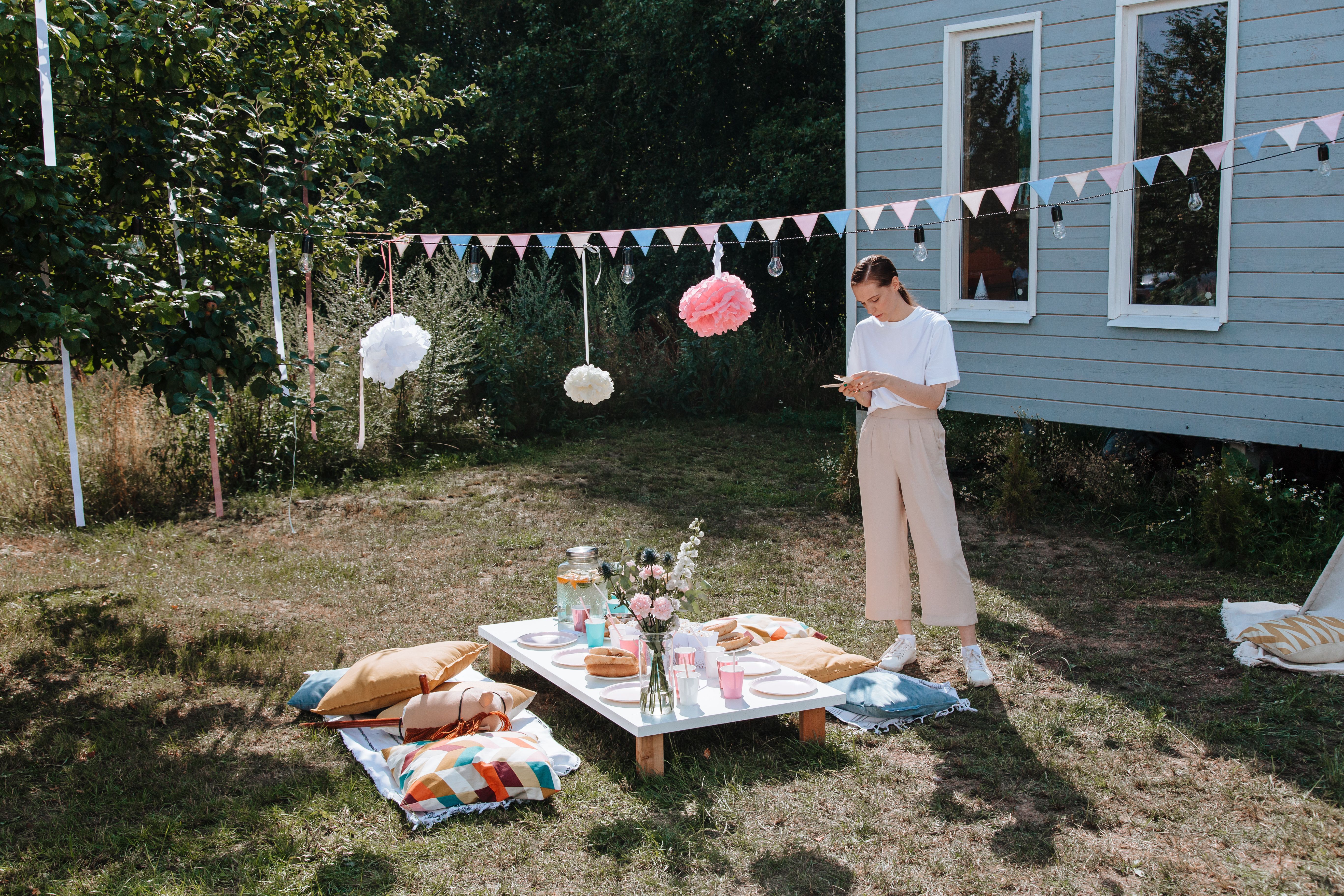 Complete Guide to Setting Up Your Summer Backyard: Gazebos, 
