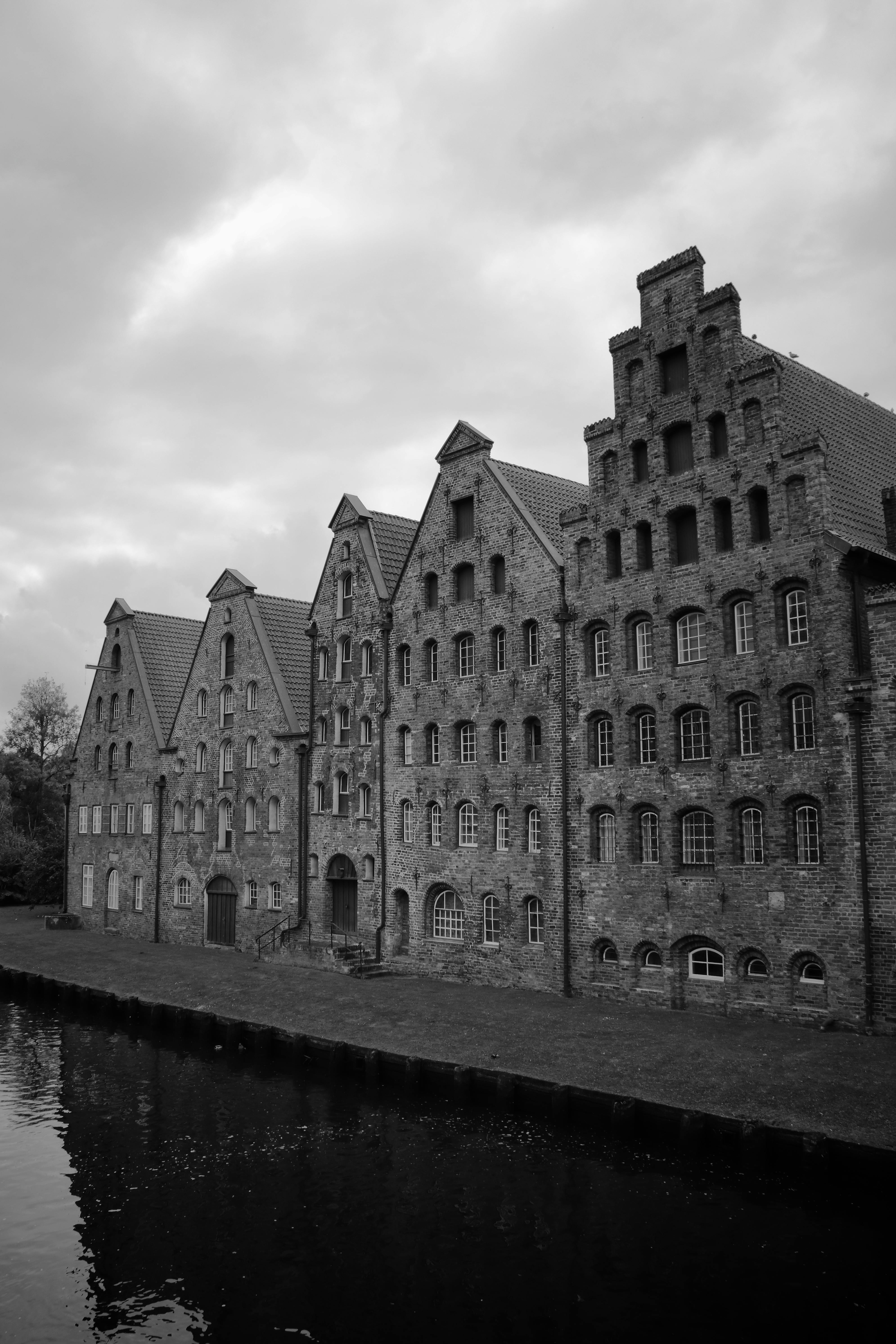 grayscale photo of concrete building