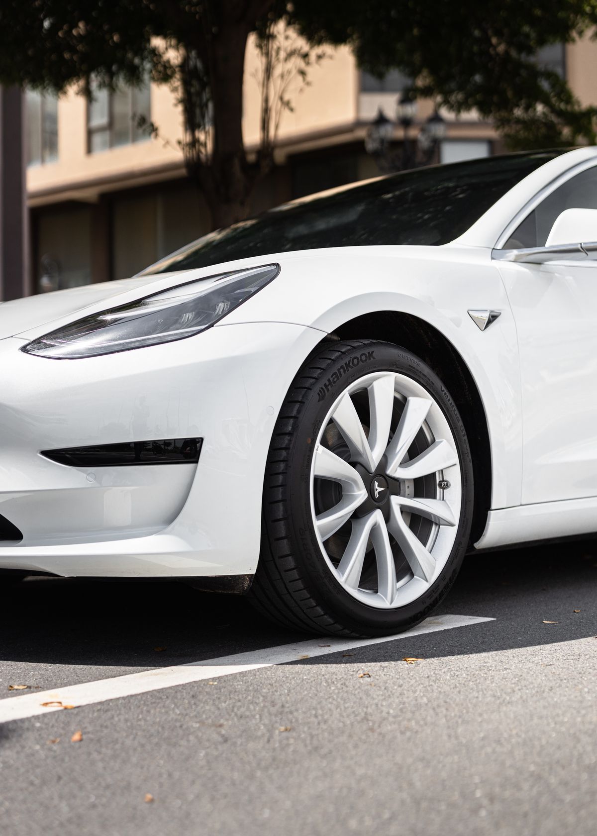 2020 Tesla Model 3 Long Range AWD — photo 2 of 2