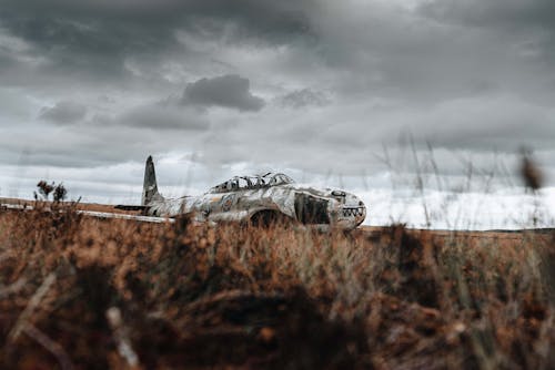 Kostenloses Stock Foto zu abklingenden, feld, flugzeug