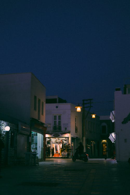 Free Street during Night Time Stock Photo