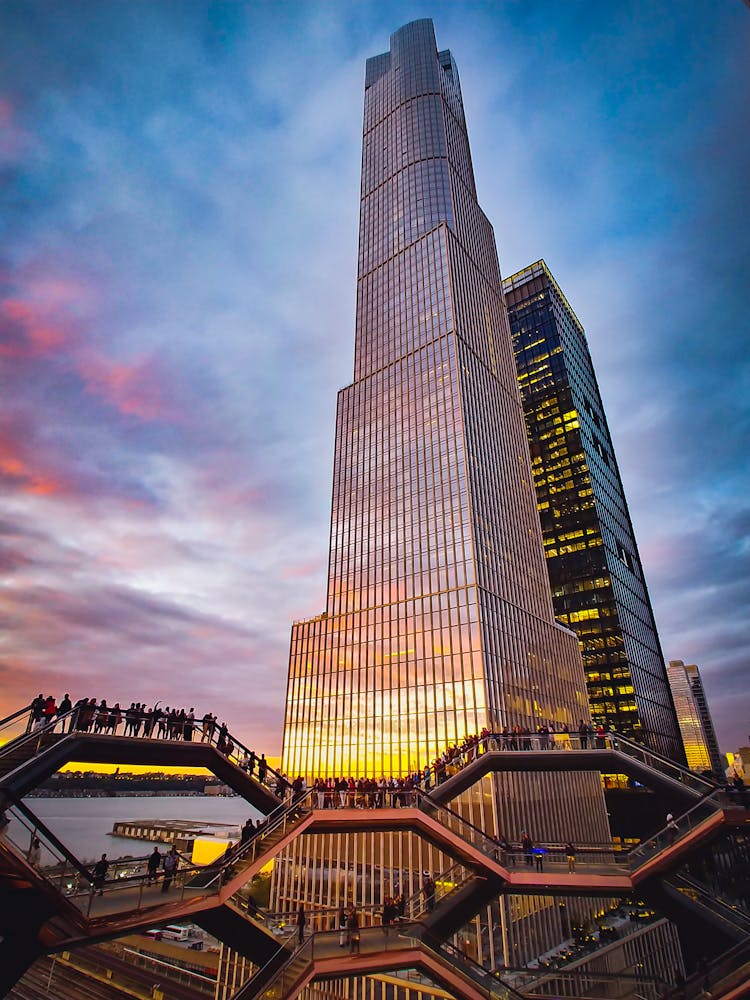 People At The Vessel Looking At The 35 Hudson Yards Skyscraper