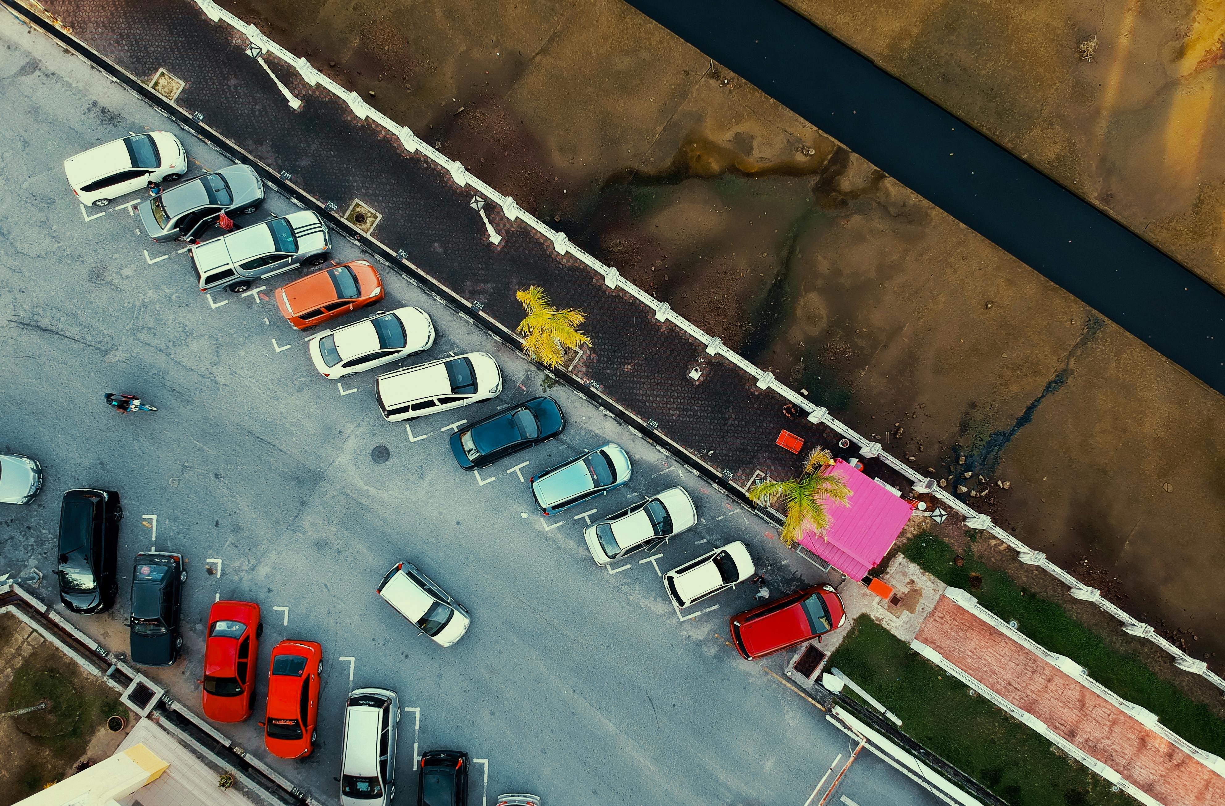 99 Free CC0 Parking Stock Photos 