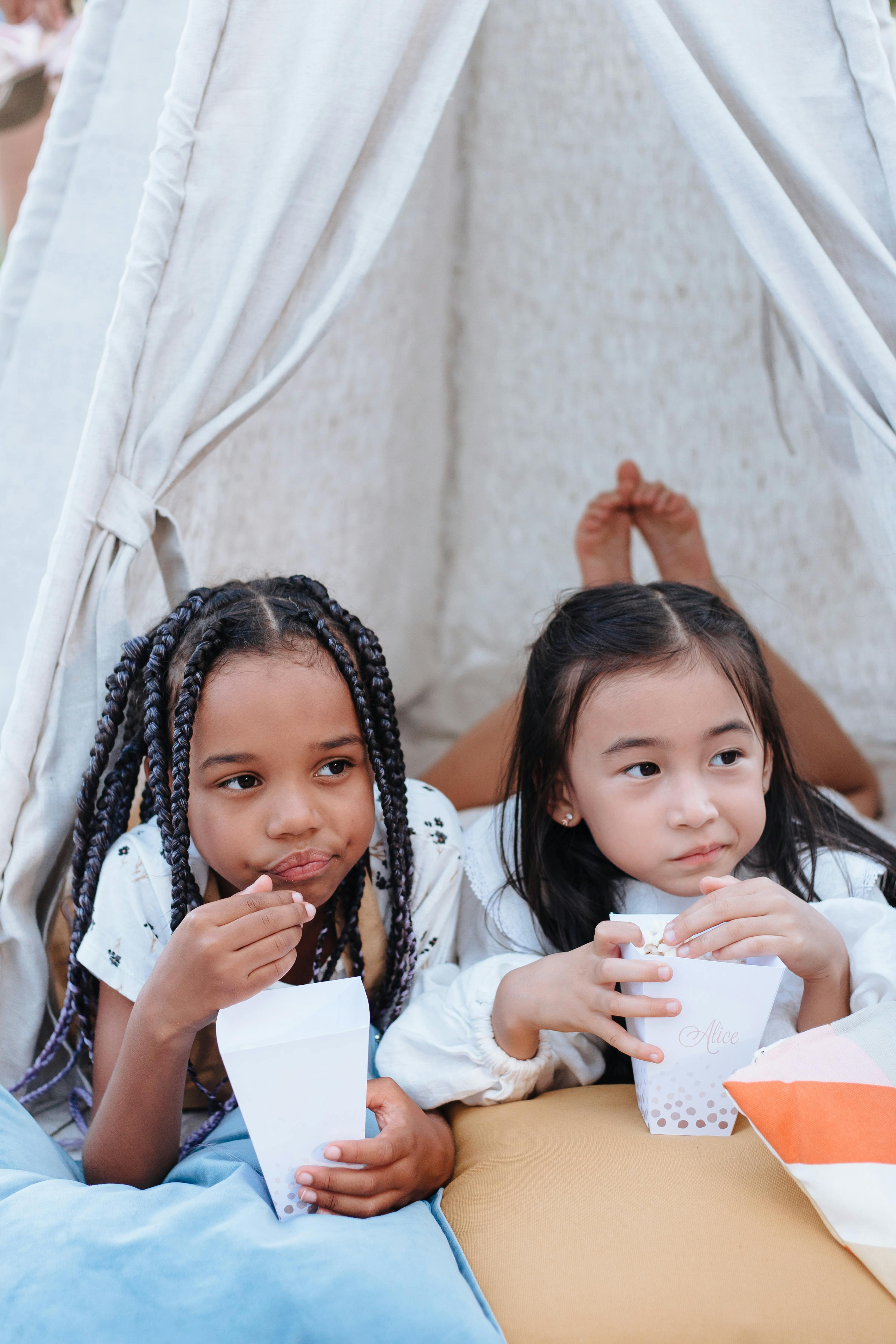 Gratuit Photos gratuites de à l'intérieur, activité à domicile, amitié Photos