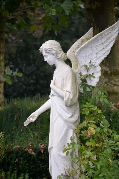 Gedenkstein auf Friedhof