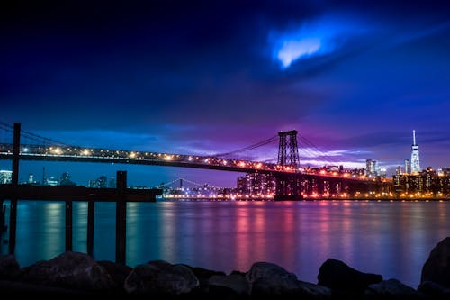 akşam, akşam karanlığı, asma köprü içeren Ücretsiz stok fotoğraf