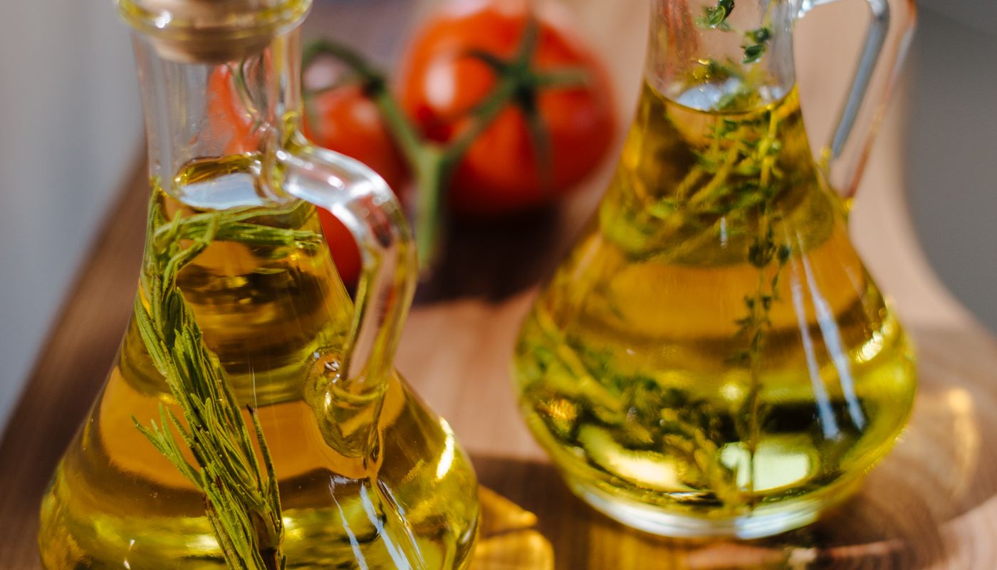 healthy barbecue recipes — Herb Dressing. Photo: Pexels