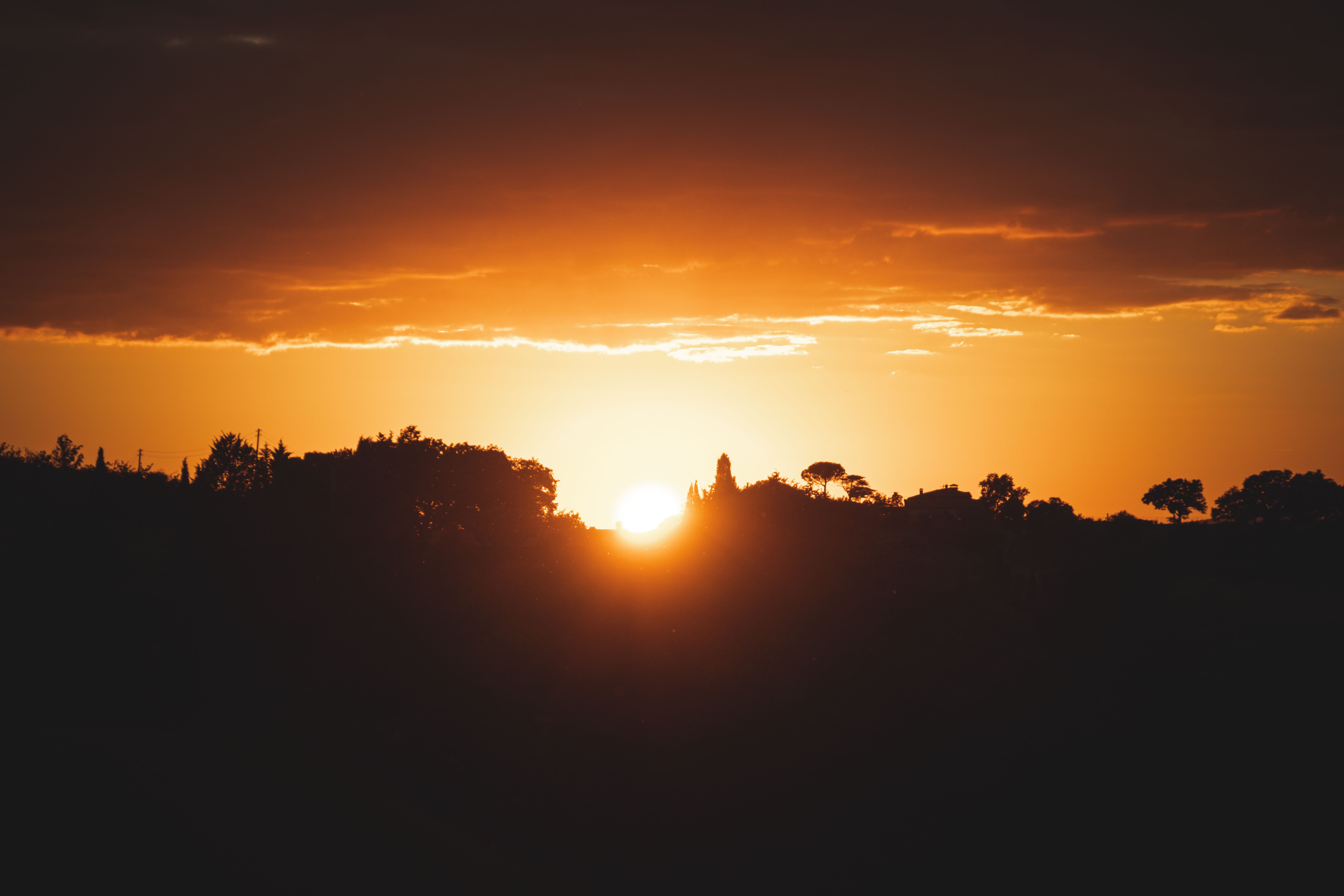 A Scenic Golden Hour · Free Stock Photo