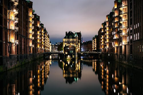Ingyenes stockfotó csatorna, éjszaka, Hamburg témában Stockfotó