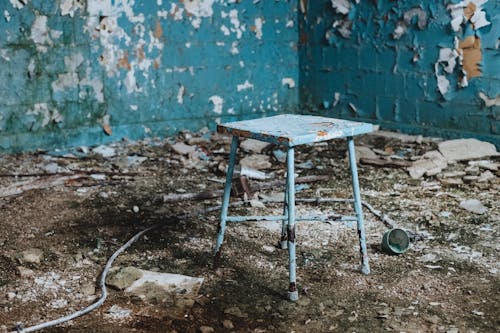 Free Photograph of an Abandoned Chair Stock Photo