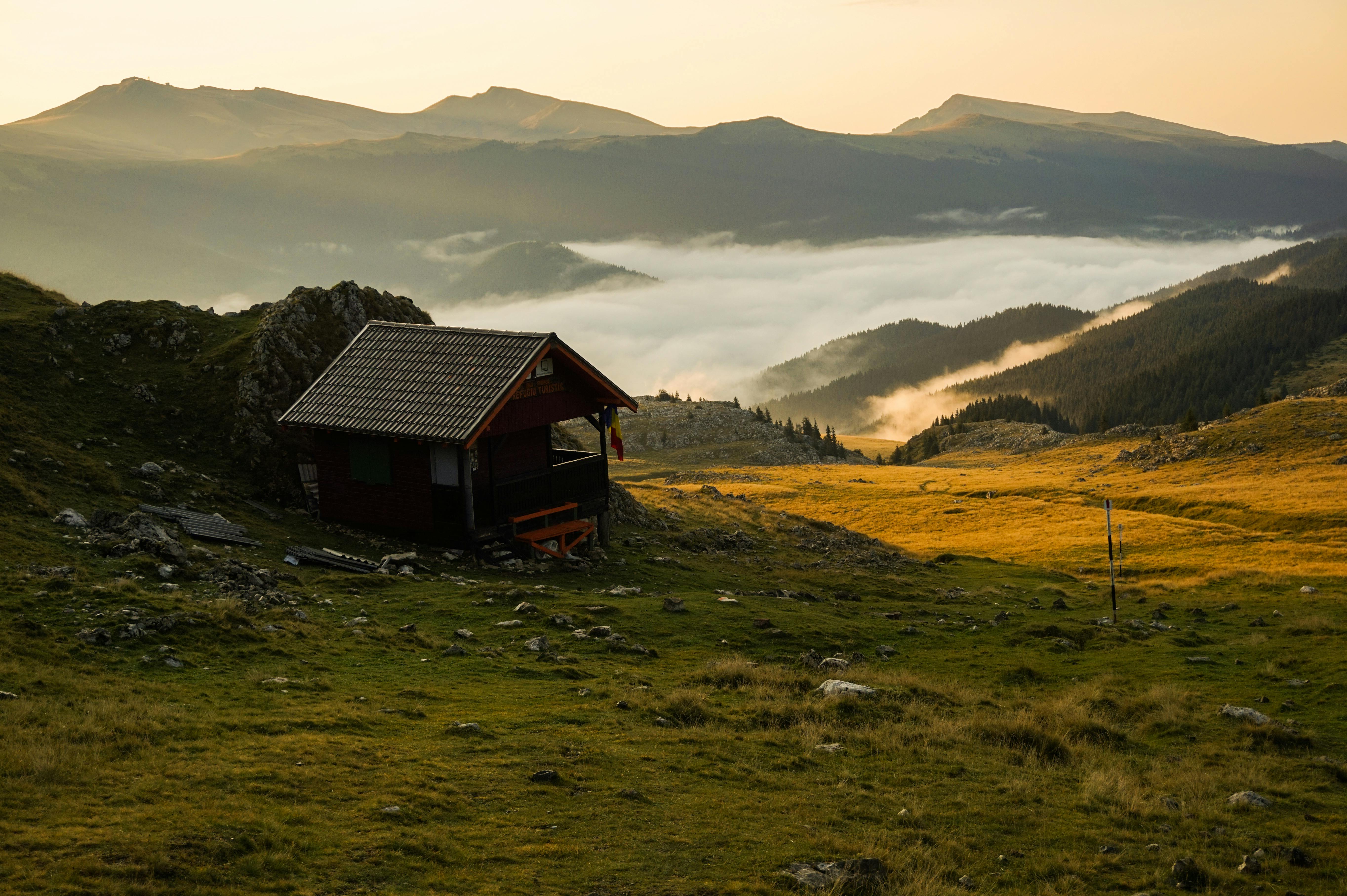 House On Mountain · Free Stock Photo