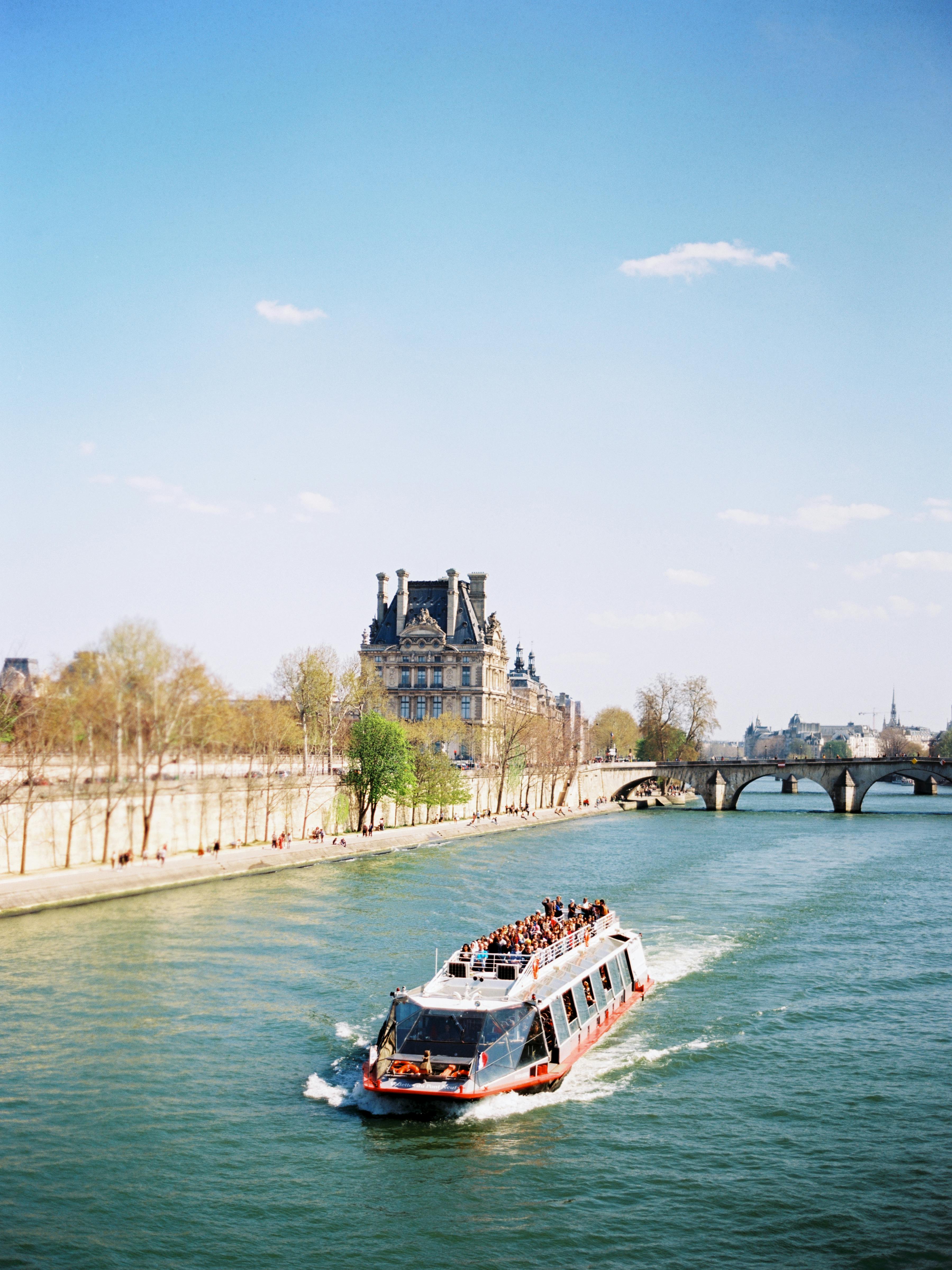 WHAT IS THE SEINE RIVER FAMOUS FOR intelligence overview