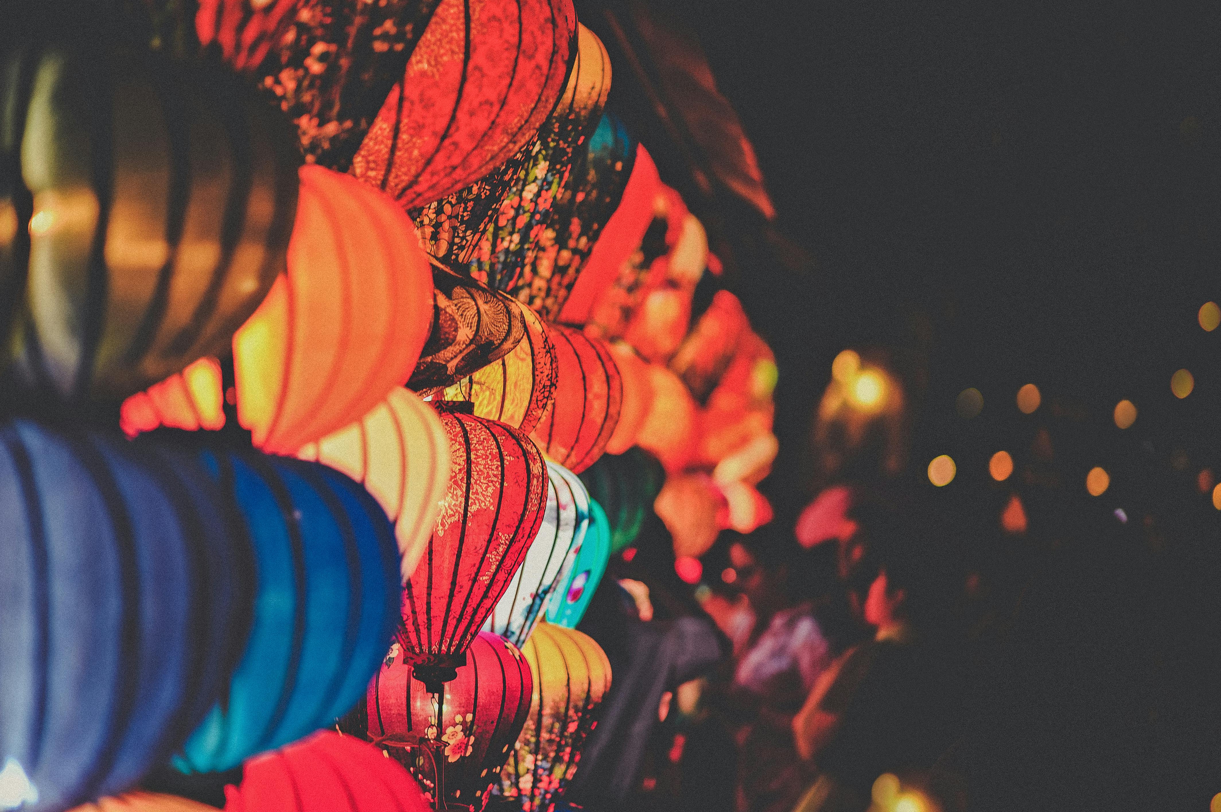 Selective Focus Photography of Paper Lanterns · Free Stock Photo
