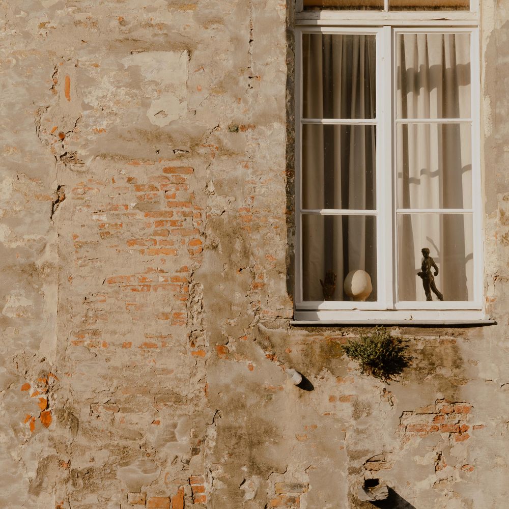 Exterior Painting in Sanderstead — surfaces prepped and cut in by hand