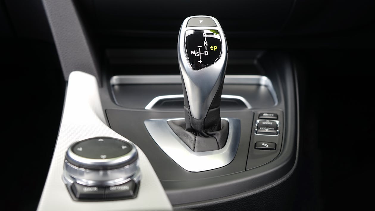Free Gray and Black Vehicle Gear Shift Lever Stock Photo