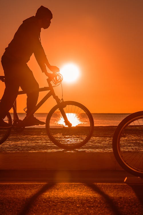 Immagine gratuita di bagnasciuga, bicicletta, ciclista