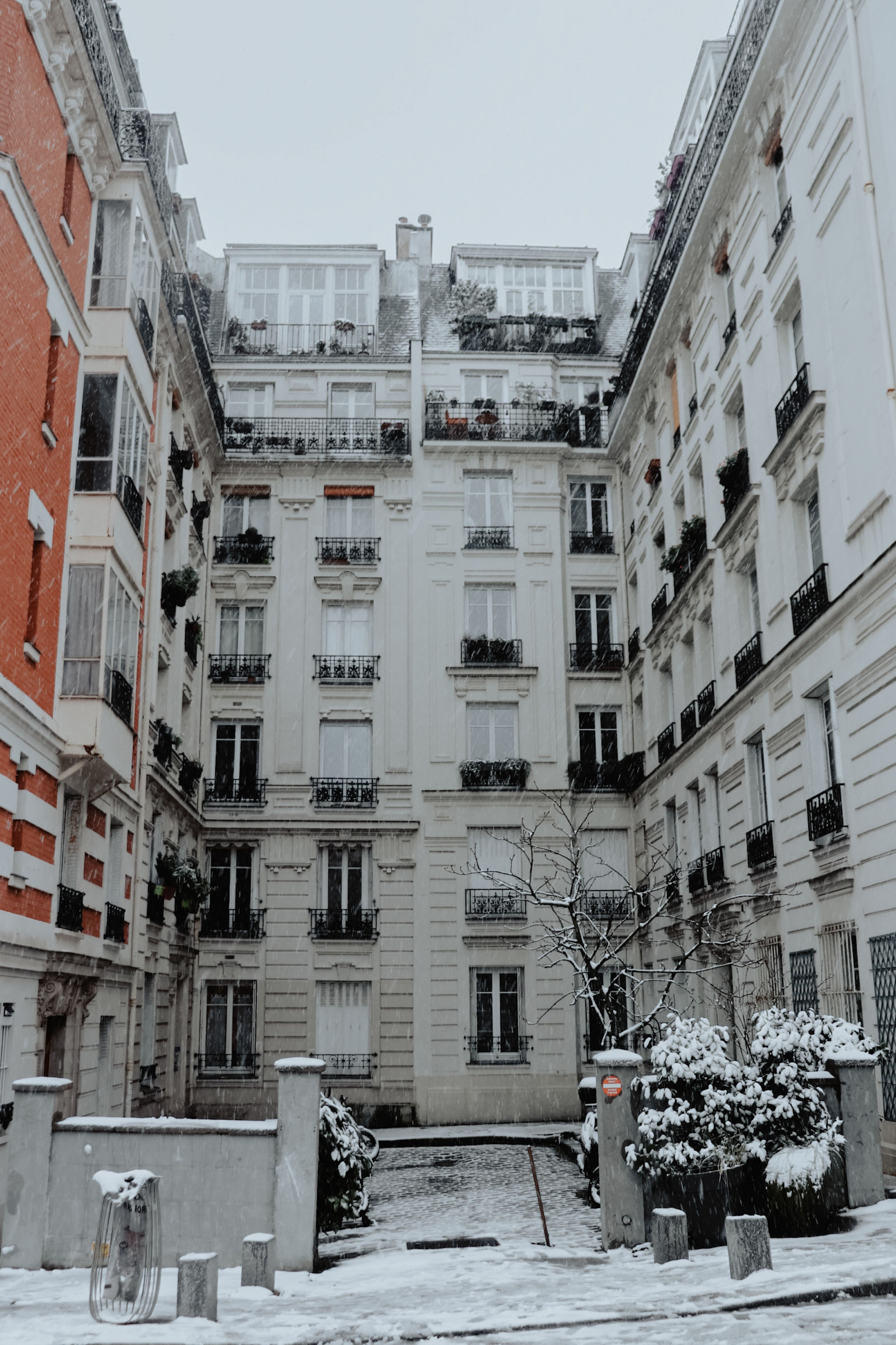 Snow Square Format House on Snow Covered Ground · Free Stock Photo