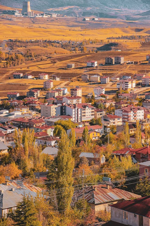 Darmowe zdjęcie z galerii z boiska, budynki, budynki mieszkalne