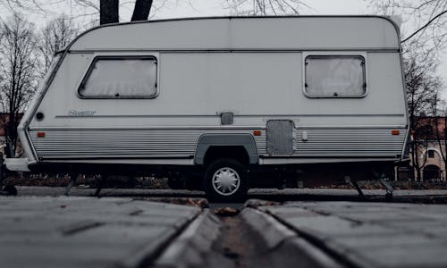 Ingyenes stockfotó kerék, lakókocsi, táborozó témában