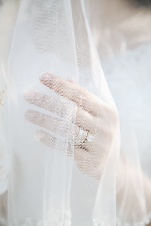 Free A Person Wearing a Wedding Ring Stock Photo
