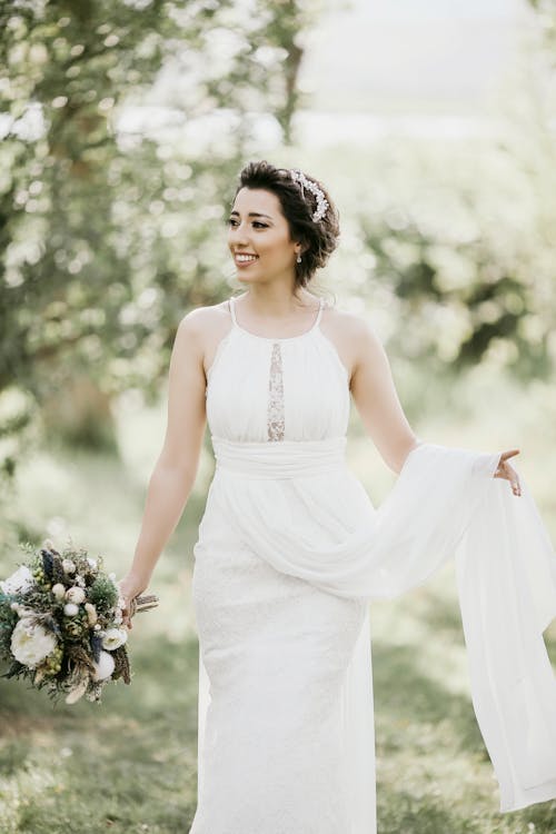 Free Smiling Bride in Wedding Dress Stock Photo