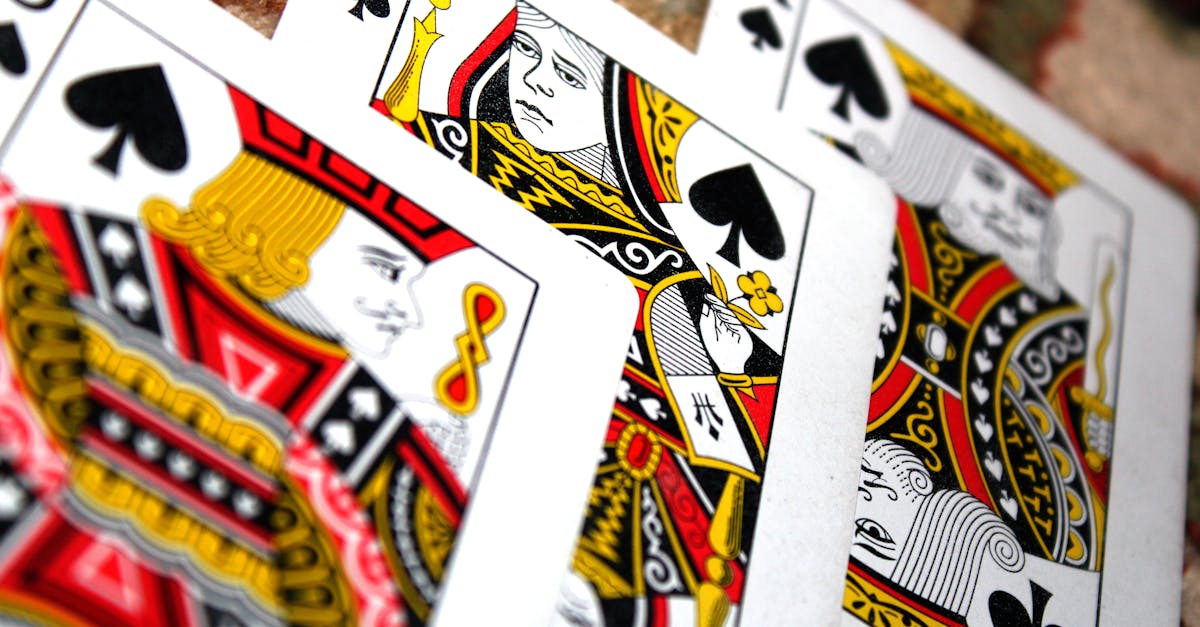 How to play liar's poker with dice