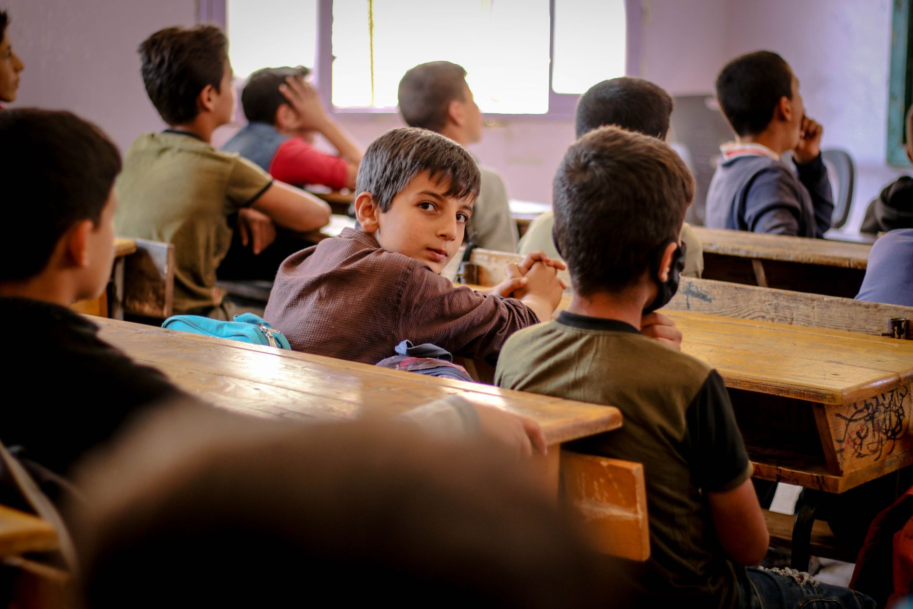 Elevi în clasă la școală Elevi în clasă la școală