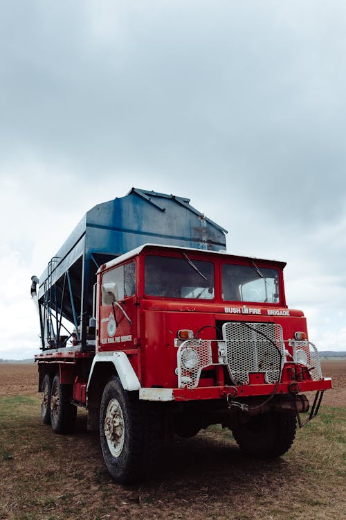 Rot Und Grauer Truck