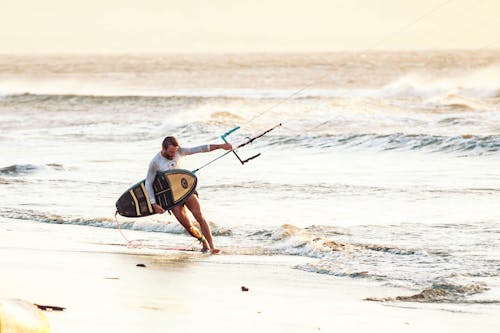 Gratis stockfoto met genot, kitesurfen, surfboard