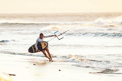 Foto d'estoc gratuïta de Esports aquàtics, fent surf, gaudi