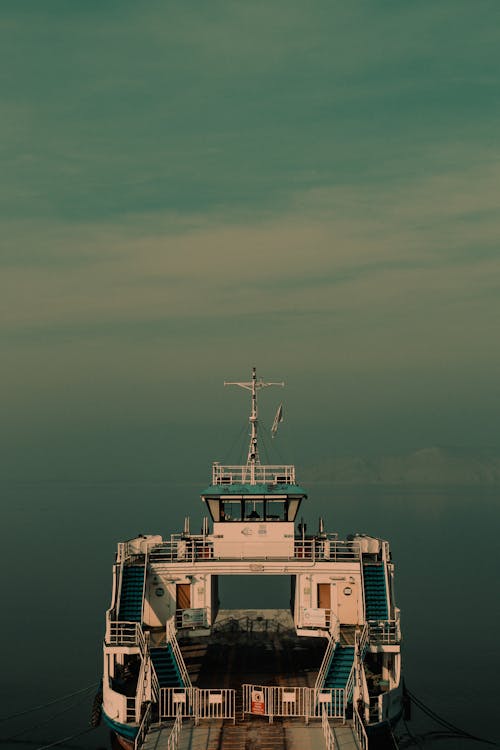 Kostenloses Stock Foto zu boot, dock, meer