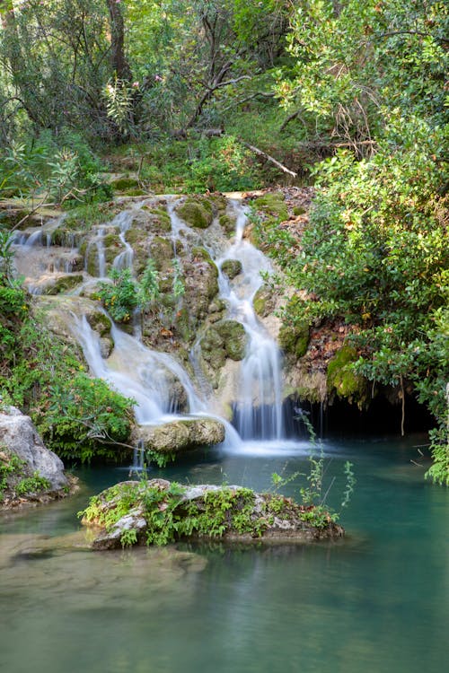 Foto d'estoc gratuïta de cascada, corrent, en cascada