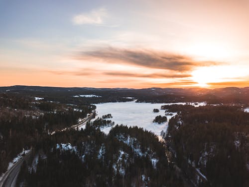 Gratis arkivbilde med daggry, droneopptak, gyllen