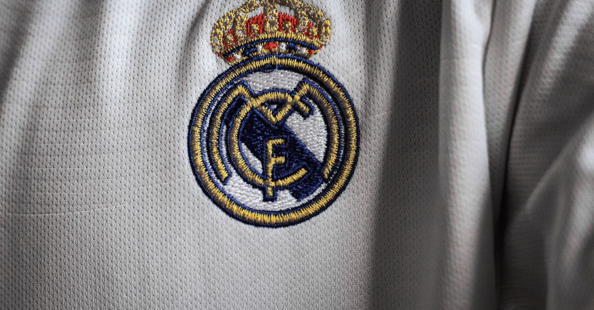 Why did Brazil stop wearing white kits?