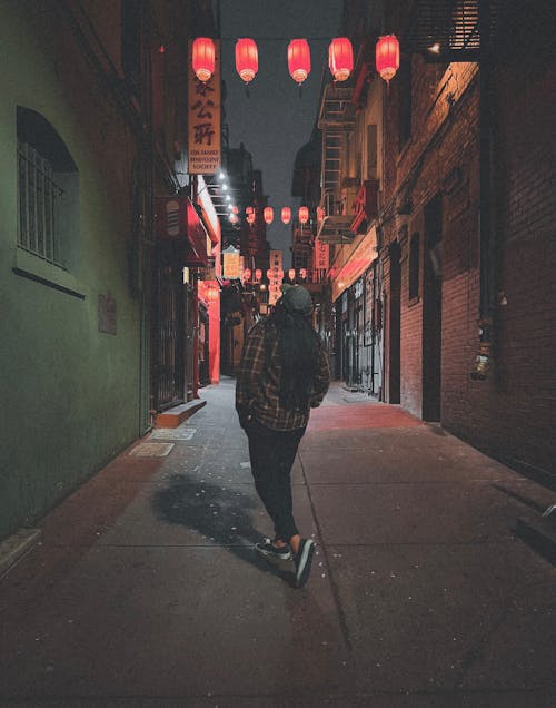 Free Backview of Person in an Alley  Stock Photo