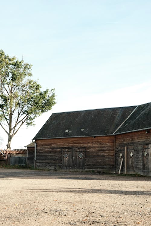 Kostenloses Stock Foto zu außerorts, bauernhof, gebäude außen