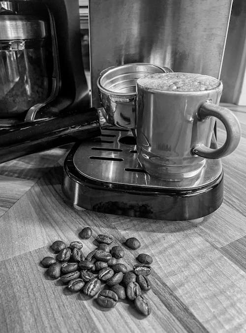 Free stock photo of black and white, brewed coffee, bw
