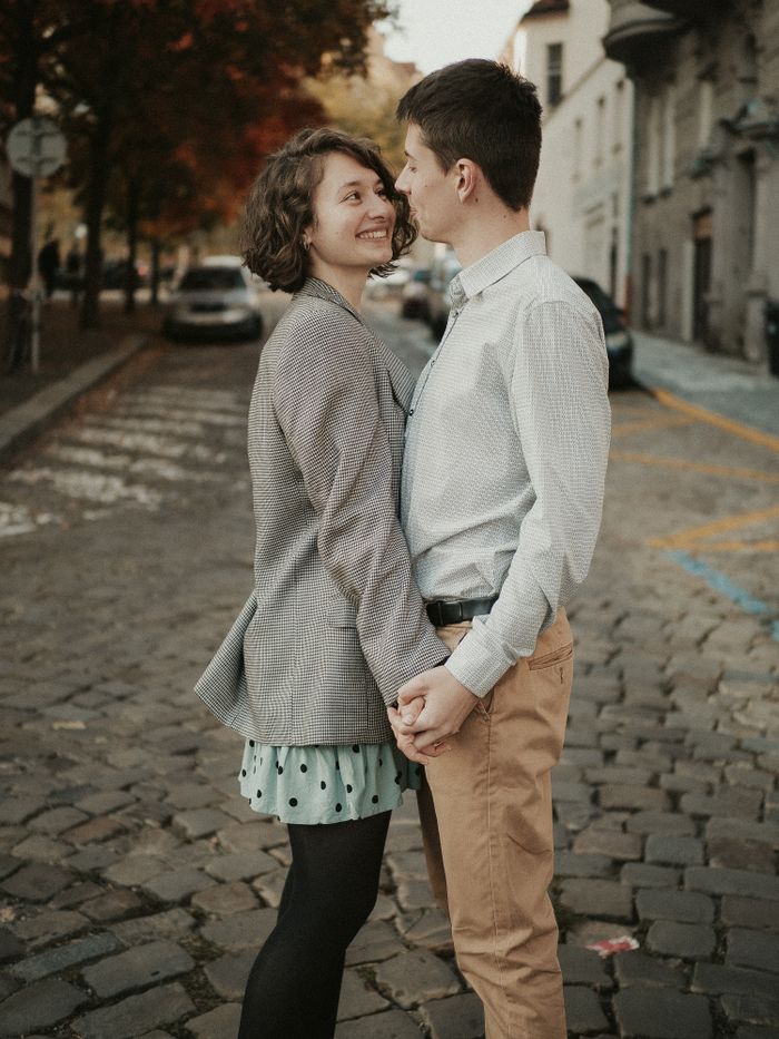 Couple walking together after connecting through a free dating site in Bloemfontein