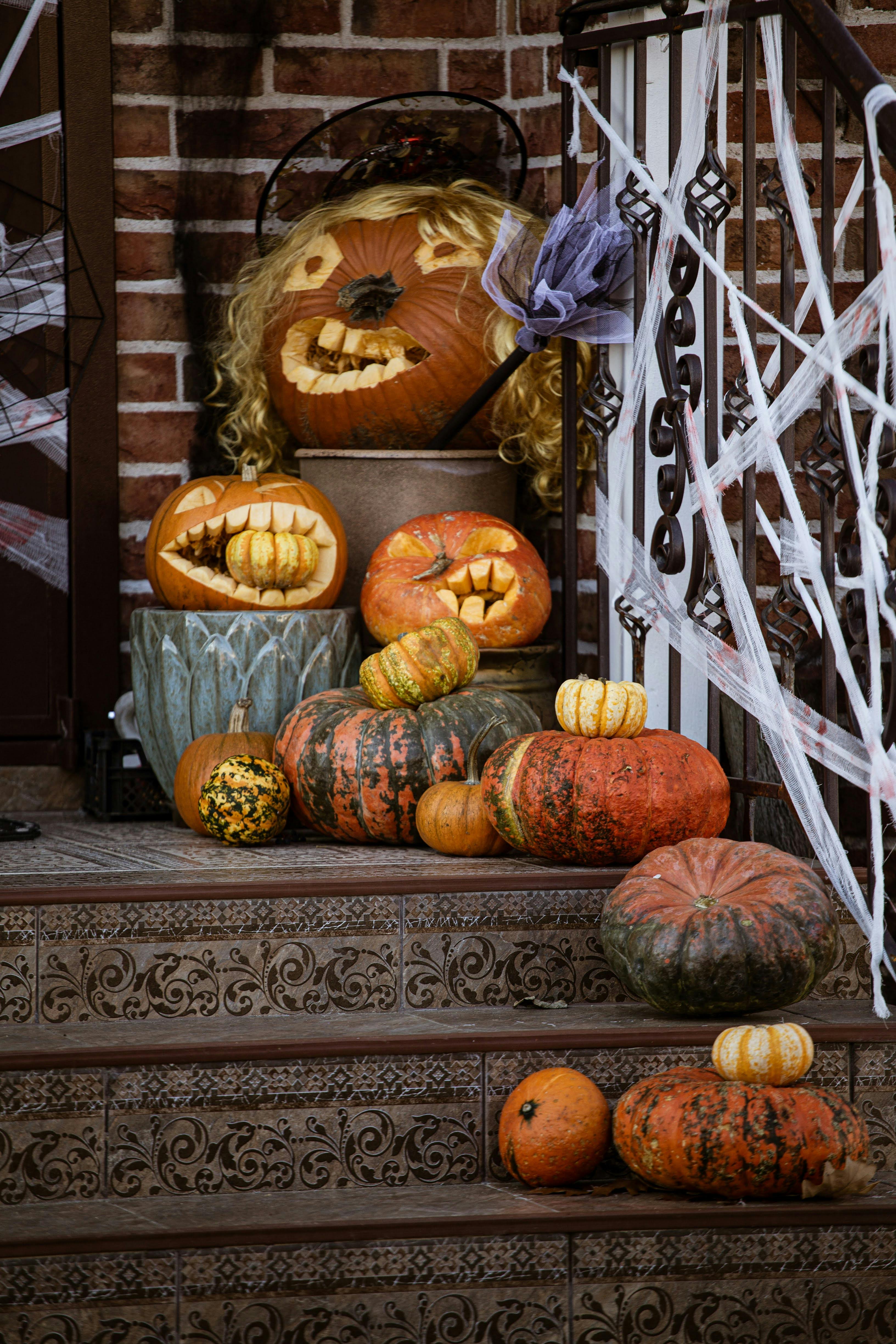 jack o lantern on staircase