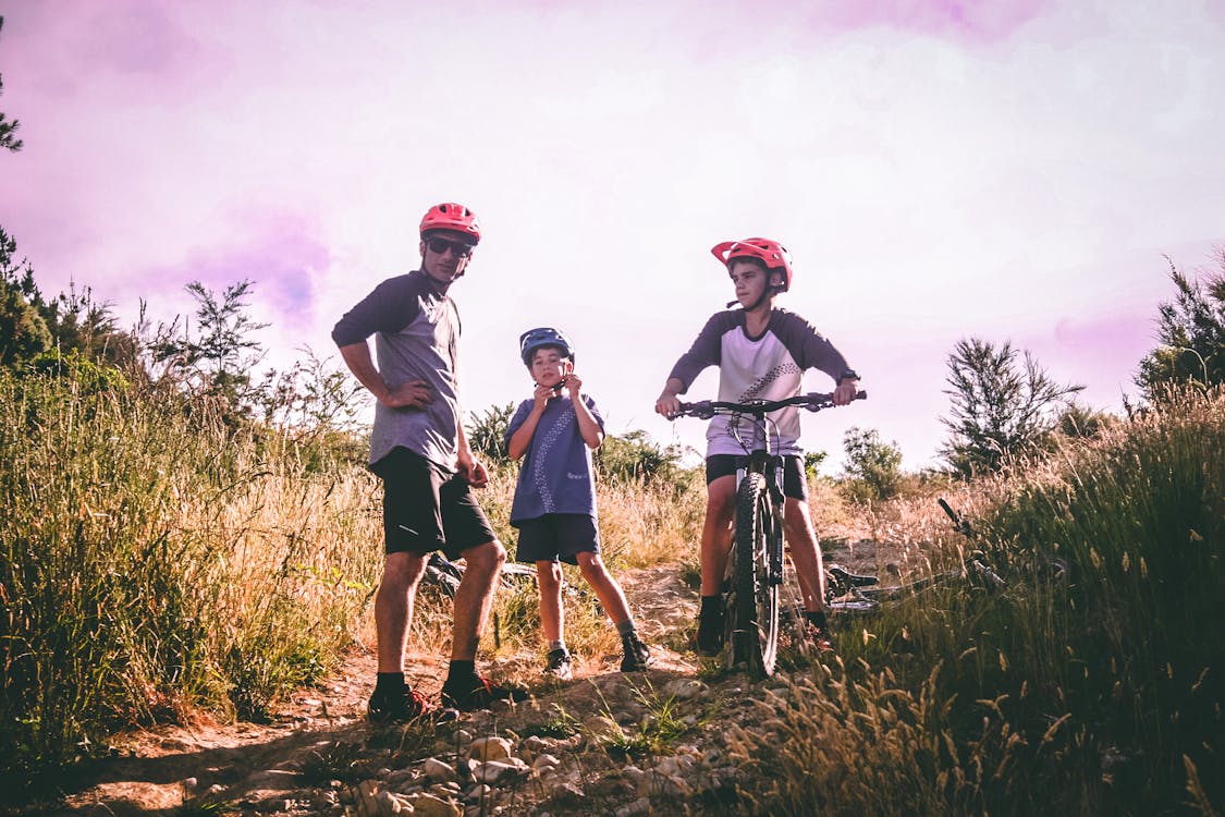 Biking is a great way to introduce an active lifestyle to kids. Photo from Pexels.