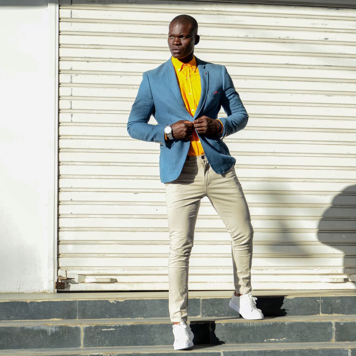 Streetwear đi làm được không? Smart-casual streetwear