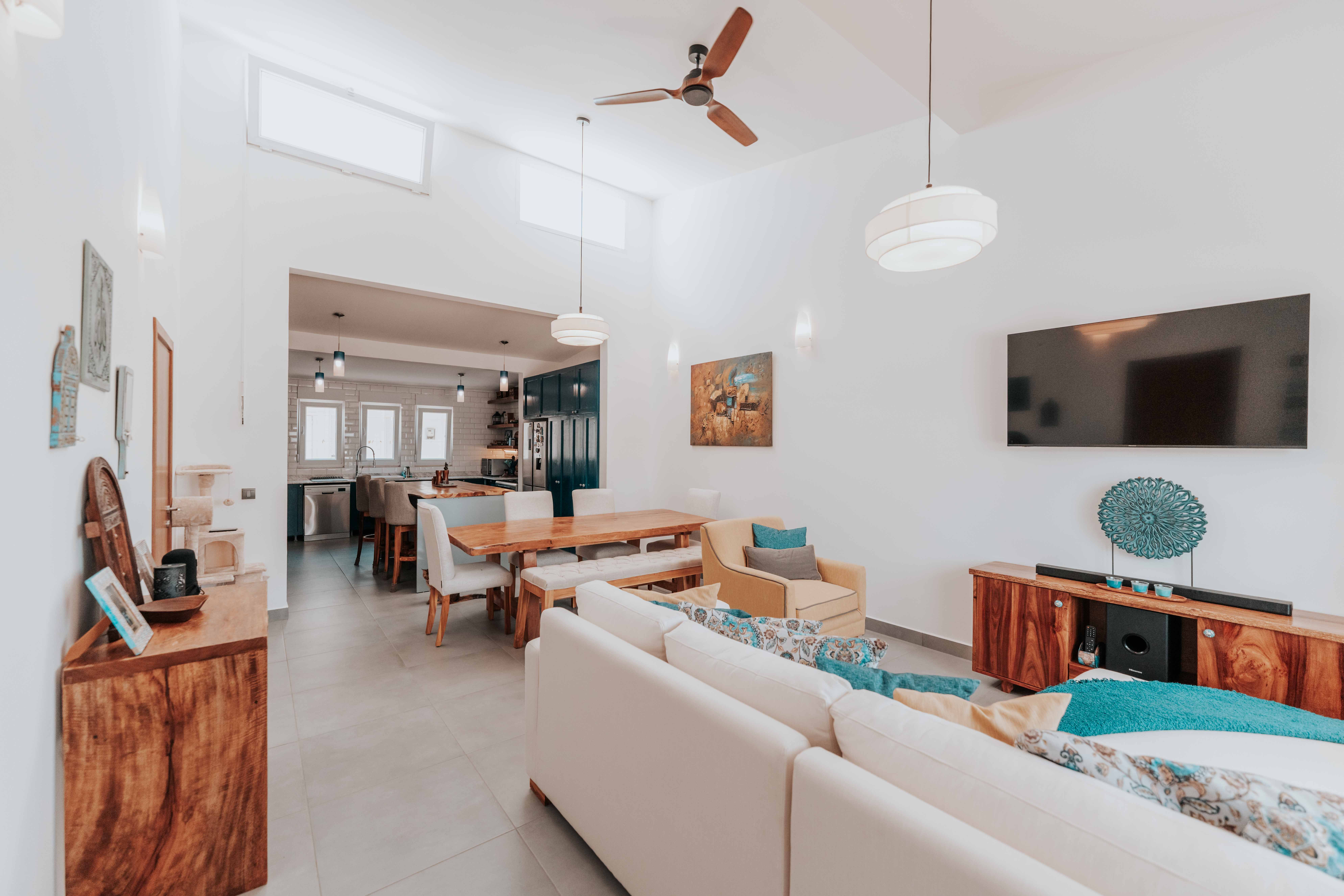 ESPN Fan House Opening As Engagement Hub For College Sports Fanatics — Photo by Keegan Checks on Pexels
